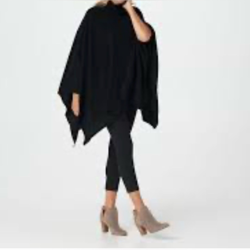 Soft by Naadam - women’s 100% Cashmere turtleneck poncho black sweater top SZ OS
